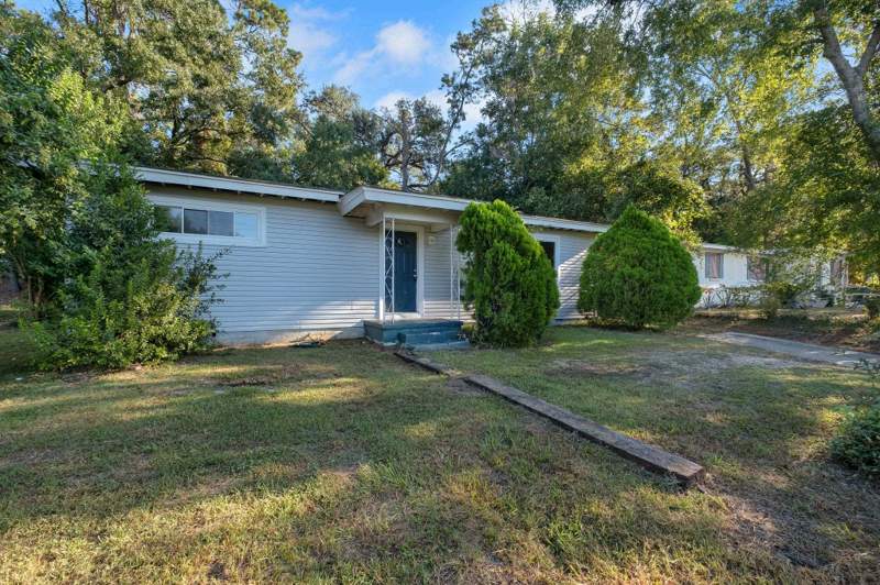 3 bedroom Detached at 1818 Pepper Drive, Elberta Empire, Tallahassee — photo 2