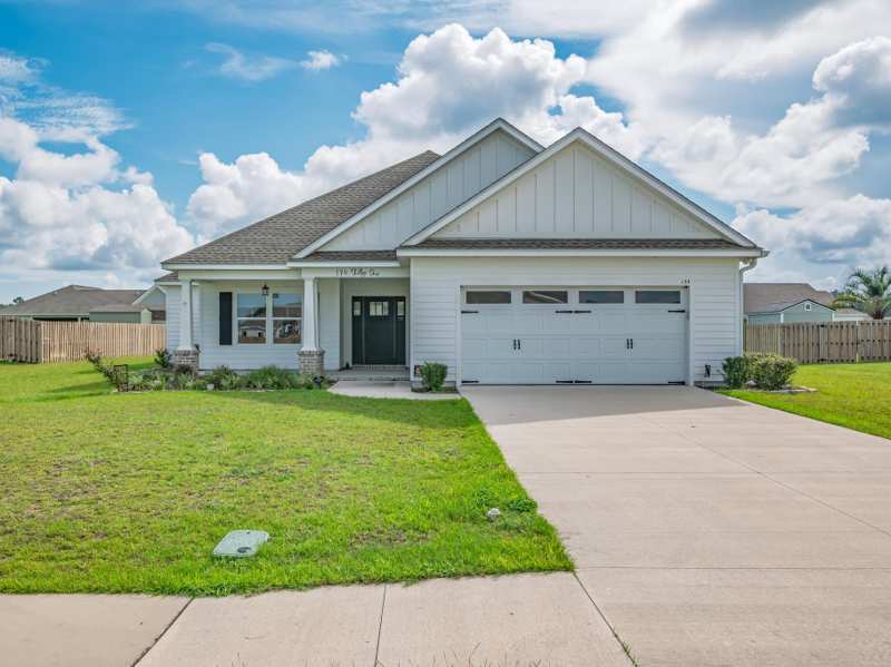 3 bedroom Detached at 174 Shelby Drive, Palmetto, Crawfordville — photo 1