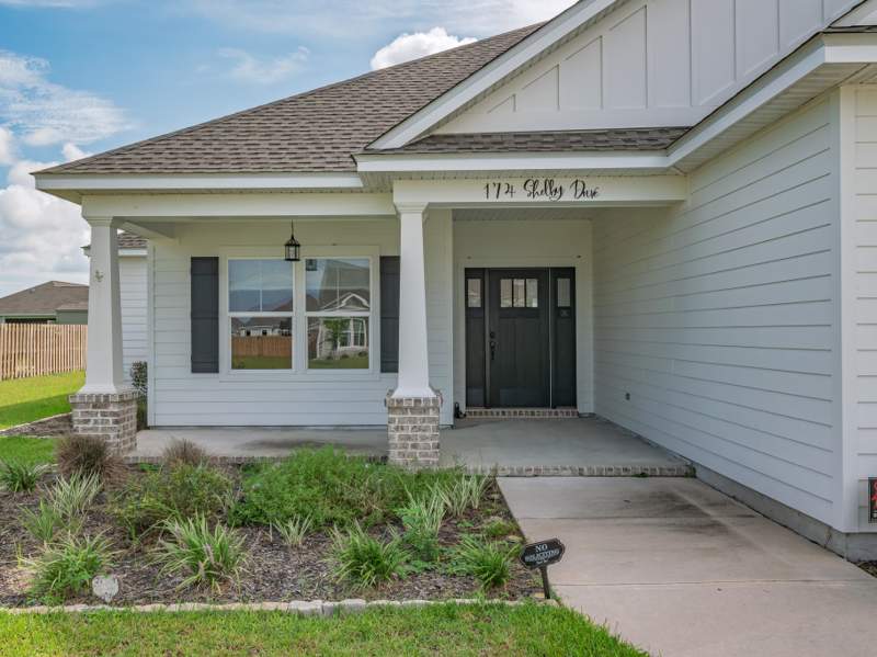 3 bedroom Detached at 174 Shelby Drive, Palmetto, Crawfordville — photo 3