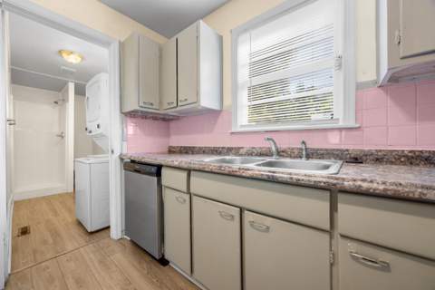 607 Kyle Street, Tallahassee FL - photo 8 of 38