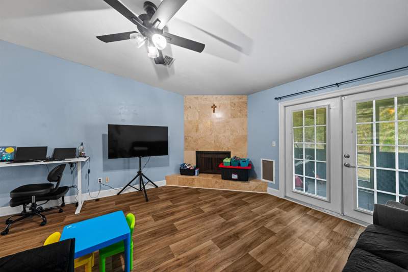 2 bedroom Detached at 4006 Breezee Court, Jackson Oaks, Tallahassee — photo 5