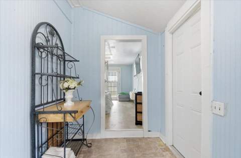 17303 Royal Oak Drive, Keaton Beach FL - photo 10 of 38