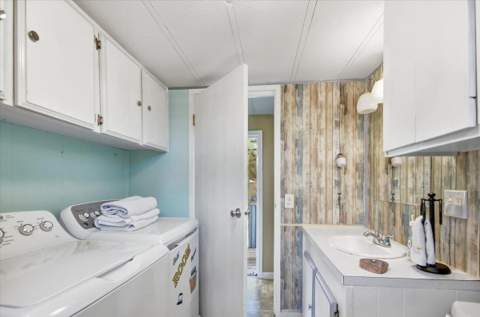 17303 Royal Oak Drive, Keaton Beach FL - photo 16 of 38