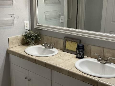 2435 Augustine Court, Tallahassee FL - photo 12 of 32