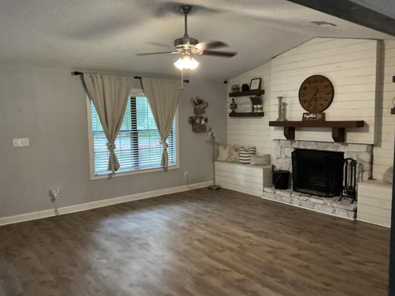4 bedroom Detached at 2435 Augustine Court, St Augustine Woods, Tallahassee — photo 5