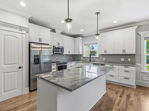 136 Country Club Drive, Crawfordville FL - photo 8 of 47