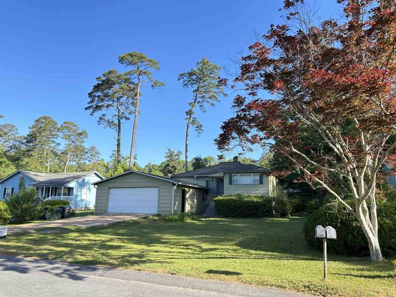 4 bedroom Detached at 522 Collins Drive, Pine Grove, Tallahassee — photo 1
