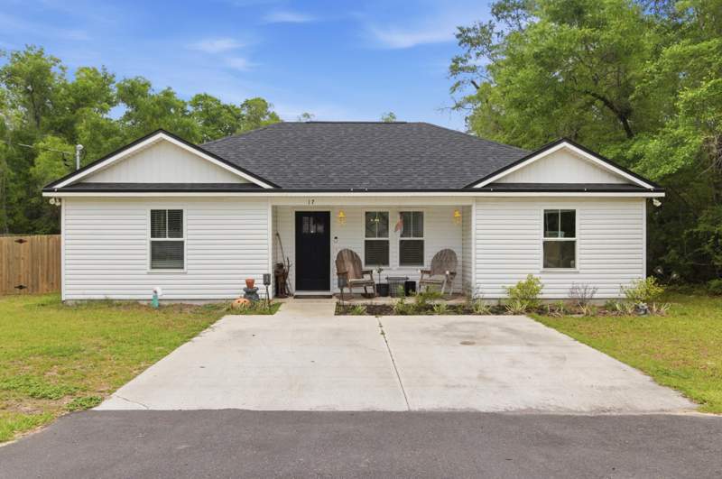 3 bedroom Detached at 17 Duane Drive, Magnolia Gardens, Crawfordville — photo 2