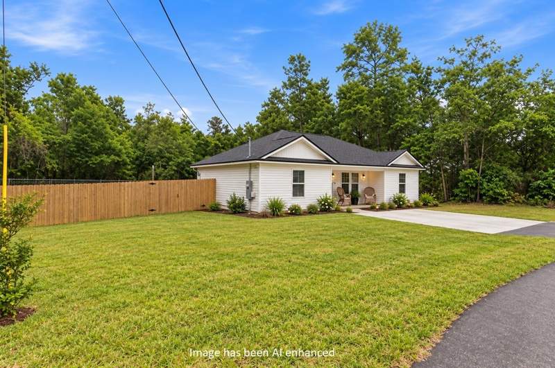 3 bedroom Detached at 17 Duane Drive, Magnolia Gardens, Crawfordville — photo 5