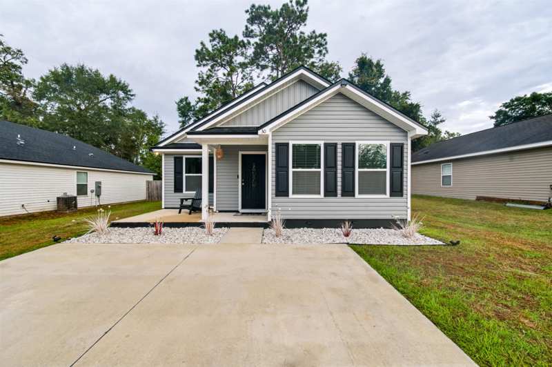 3 bedroom Detached at 30 Maple Drive, Magnolia Gardens, Crawfordville — photo 1