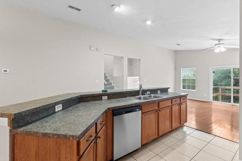 4 bedroom Detached at 4101 Miraflores Lane, Plantation Woods, Tallahassee — photo 4