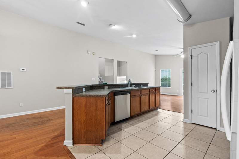 4 bedroom Detached at 4101 Miraflores Lane, Plantation Woods, Tallahassee — photo 5