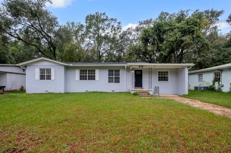 4 bedroom Detached at 212 Edwards Street, Lambert Heights, Tallahassee — photo 2