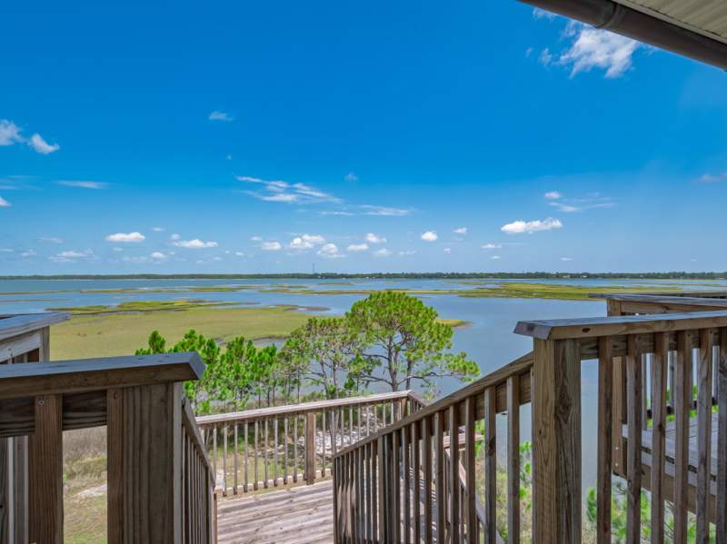 4 bedroom Detached at 23 George Vause Road, Alligator Harbor, Alligator Point — photo 2