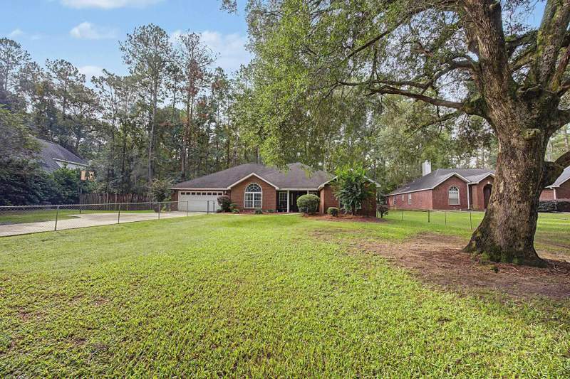 4 bedroom Detached at 7787 Mahan Drive, Plantation Estates, Tallahassee — photo 3