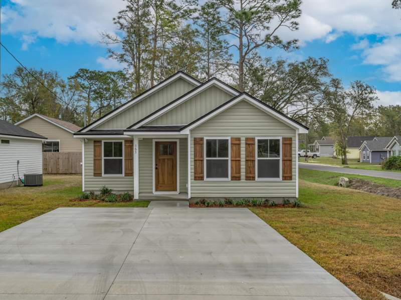 3 bedroom Detached at 111 Summer Brooke Lane, Wakulla Gardens, Crawfordville — photo 4
