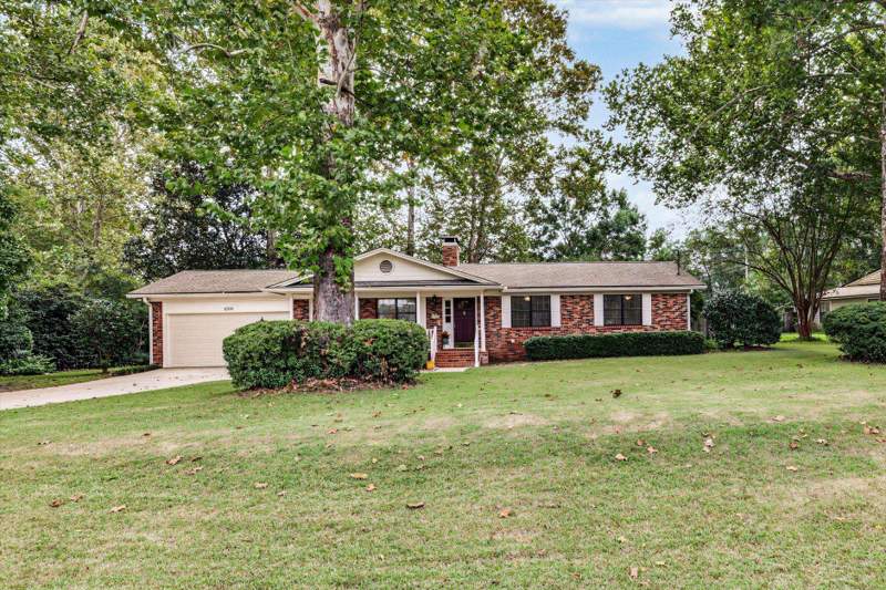 3 bedroom Detached at 1205 Sedgefield Road, Sedgefield, Tallahassee — photo 2