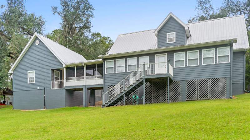 3 bedroom Detached at 636 NE Pineridge Ranch Road, Pineridge Ranch, Madison — photo 2