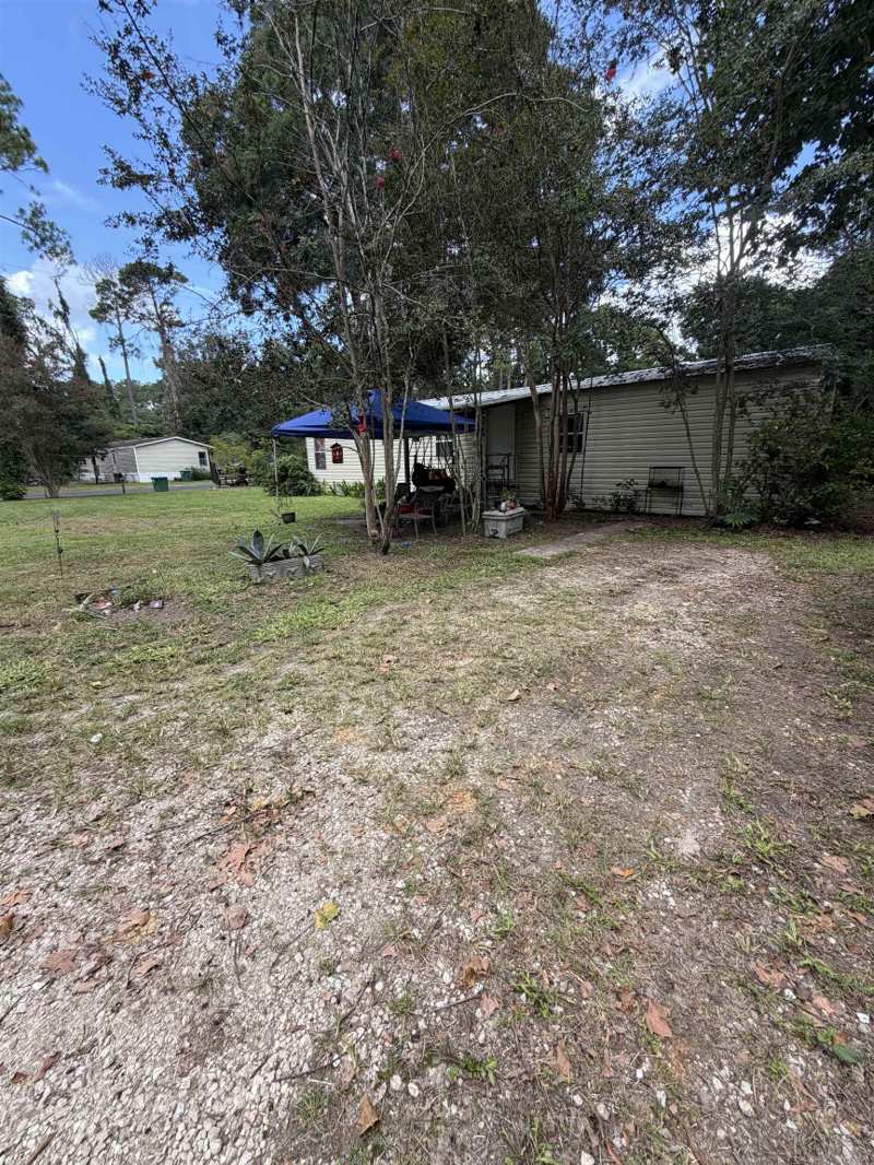 2 bedroom ManufacturedHome at 33 Klamath Street, Wakulla Gardens, Crawfordville — photo 1