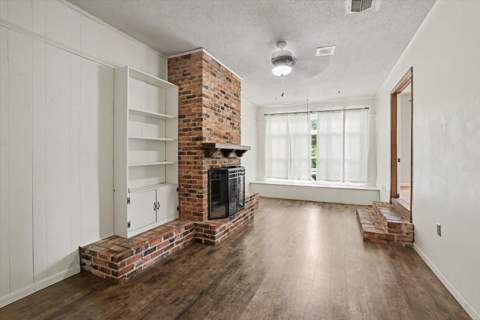 2204 Woodbine Drive, Tallahassee FL - photo 12 of 37