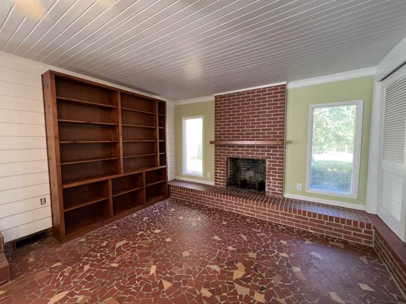 3 bedroom Detached at 1835 W Washington Street, Marcus L. Floyd Farm Lands, Quincy — photo 5