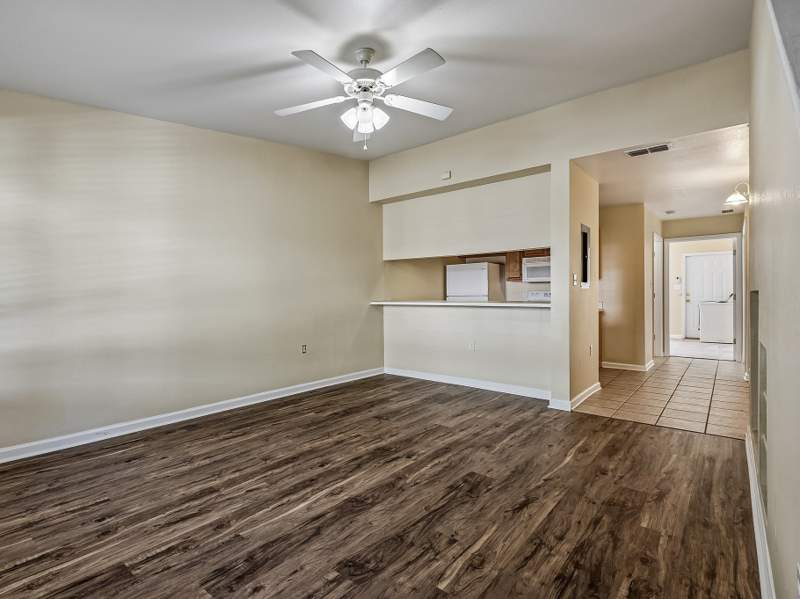 3 bedroom Condominium at 2738 W Tharpe Streets, Savannah Crossing, Tallahassee — photo 3