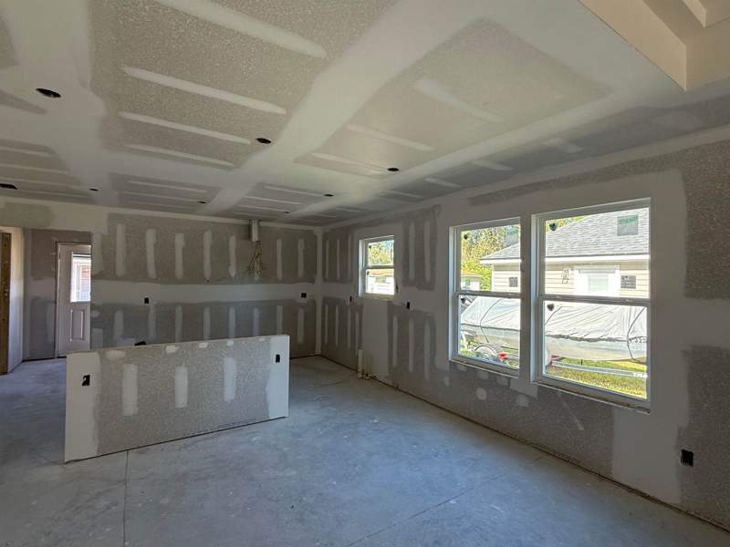 3 bedroom Detached at 42 Sarsi Drive, Wakulla Gardens, Crawfordville — photo 4