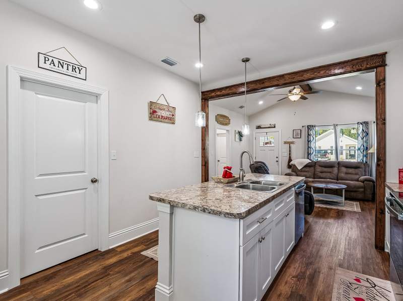 2 bedroom Detached at 117 Navajo Trail, Wakulla Gardens, Crawfordville — photo 3