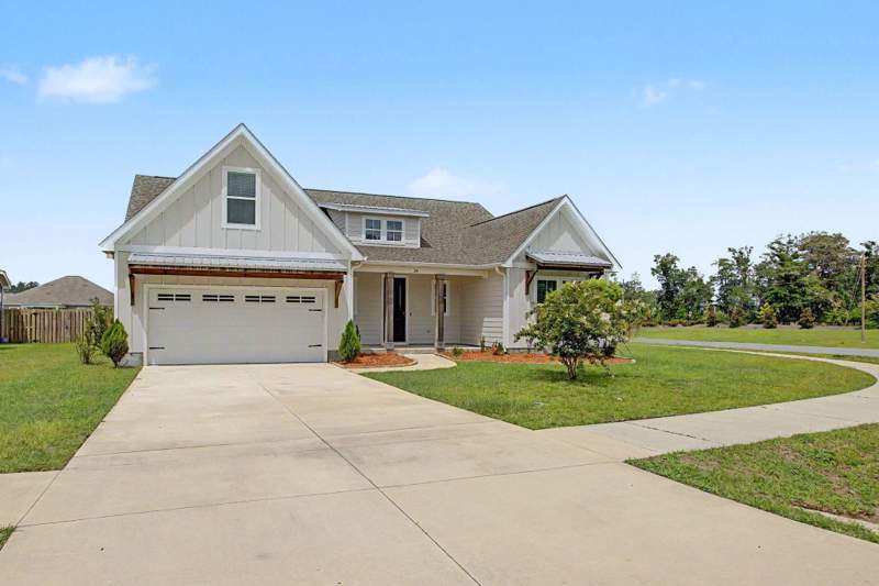 4 bedroom Detached at 28 Stillmont Drive, Palmetto, Crawfordville — photo 3