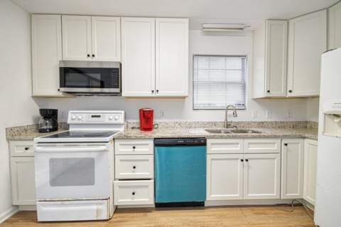 3811 Stewart Way, Tallahassee FL - photo 9 of 26