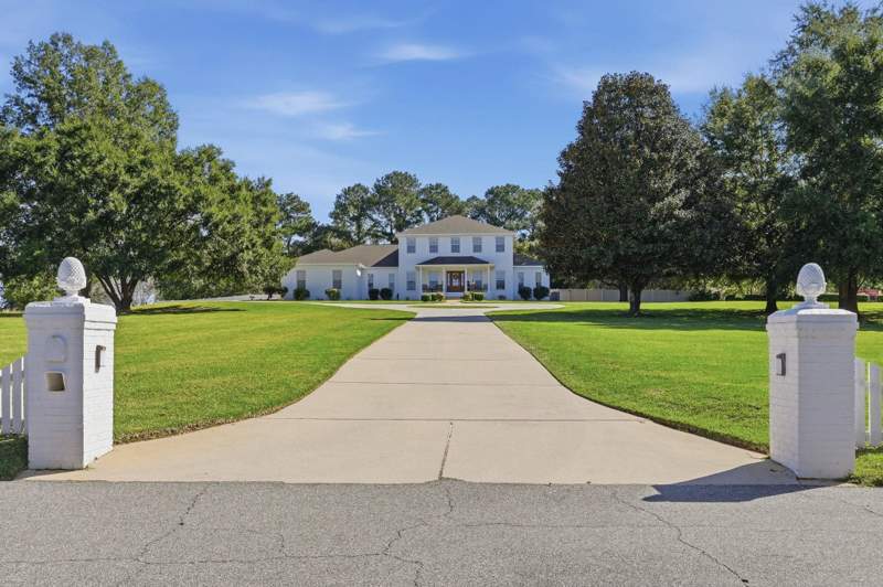 4 bedroom Detached at 1865 Vineyard Way, The Vineyards, Tallahassee — photo 4