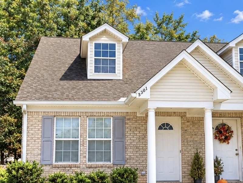3 bedroom Townhouse at 3301 Sawtooth Drive, Woodbriar, Tallahassee — photo 1