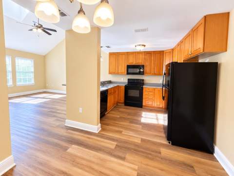 3301 Sawtooth Drive, Tallahassee FL - photo 8 of 23