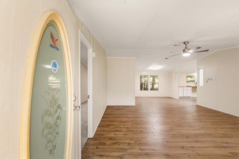4 bedroom ManufacturedHome at 629 Smokehouse Farms Drive, Smokehouse Farms Ph1 / 00520, Greenville — photo 4
