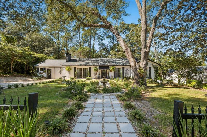 4 bedroom Detached at 2120 Jenette Street, Betton Hill, Tallahassee — photo 2