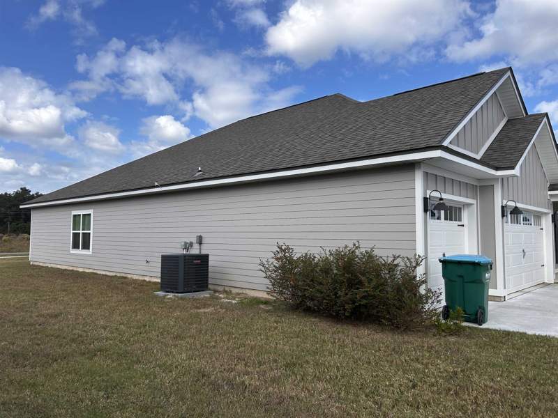 4 bedroom Detached at 94 Arden Road, Summerfield, Crawfordville — photo 3