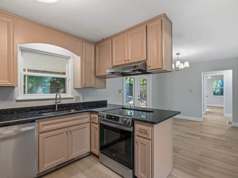 1829 Wales Drive, Tallahassee FL - photo 14 of 39