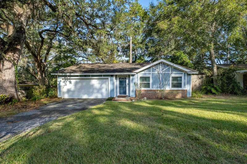 3 bedroom Detached at 1820 Doric Drive, Astoria Park, Tallahassee — photo 2