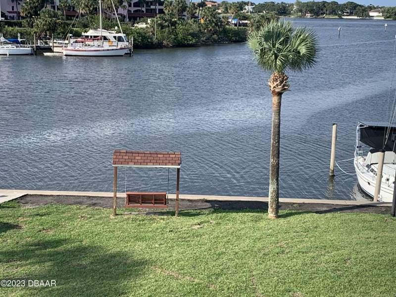 2 bedroom Condominium at 715 S Beach Street #306D, River House, Daytona Beach — photo 3
