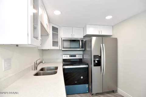 2625 S Atlantic Avenue #7NW, Daytona Beach Shores FL - photo 17 of 51
