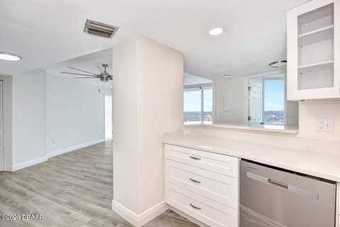 2625 S Atlantic Avenue #7NW, Daytona Beach Shores FL - photo 18 of 51