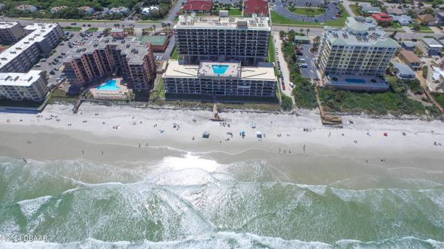 Moontide Condo