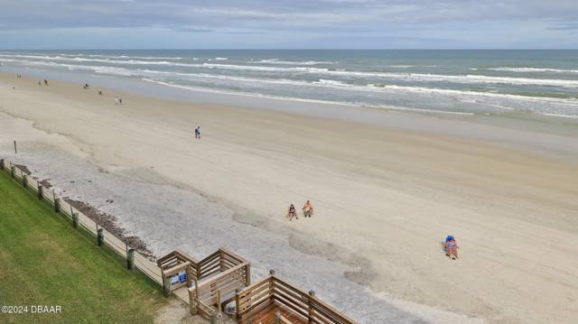 Moontide Condo