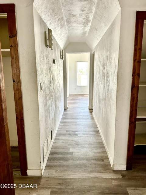 943 S Ridgewood Avenue, Daytona Beach FL - photo 9 of 13