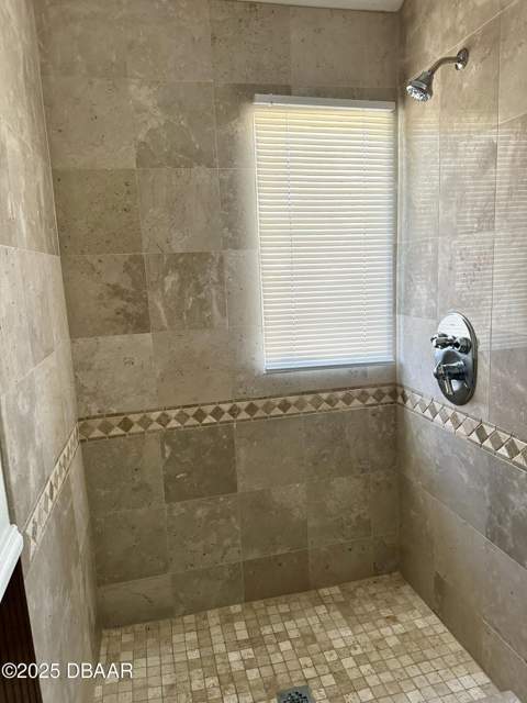 943 S Ridgewood Avenue, Daytona Beach FL - photo 10 of 13