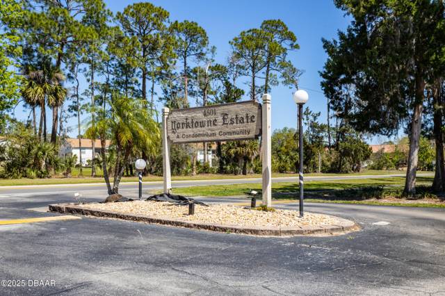 Yorktowne Villas