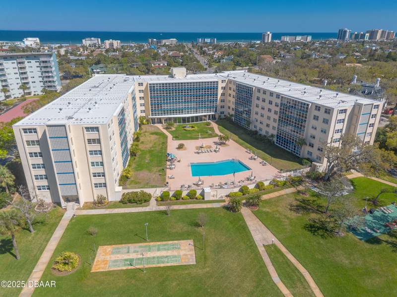 2 bedroom Condominium at 1224 S Peninsula Drive #222, Pendleton Club Condo, Daytona Beach — photo 3