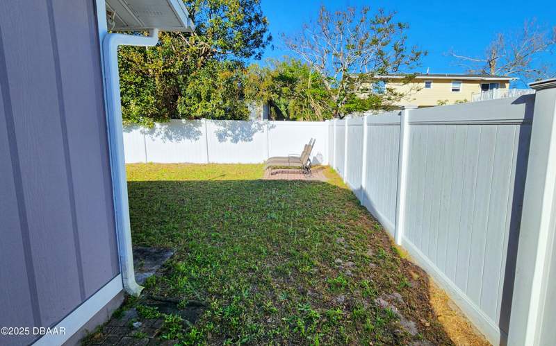 3 bedroom Single Family Residence at 1659 E Shangri La Drive, Shangri La, Daytona Beach — photo 3