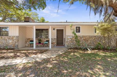 2260 John Anderson Drive, Ormond Beach FL - photo 11 of 79