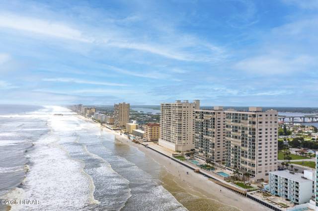 Dimucci Twin Towers Daytona Beach